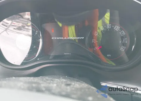 2017 Dodge Challenger Sxt Plus z USA, uszkodzony, nr VIN 2C3CDZAGXHH594819